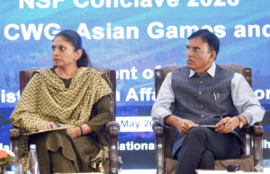 Sports Conclave 2026 में खेल मंत्री की सख्त चेतावनी – नहीं माने तो फ़ेडेरेशन होंगी निलंबित At Sports Conclave 2026 Sports Minister Raksha Khadse and Mansukh Mandviya listening to Sports Federation representatives
