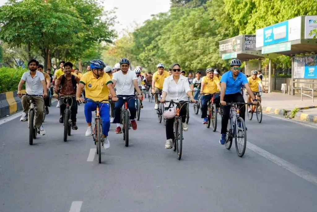people cycling at fit india sundays on cycle event