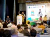 वर्ल्ड योगासन चैंपियनशिप 2026: भारत में सजेगा खेलों का महाकुंभ, 60 से अधिक देश होंगे शामिल! पोडियम पर 'Welcome to the Birthplace of Yogasana' के साथ भाषण देते केंद्रीय मंत्री मनसुख मांडविया।